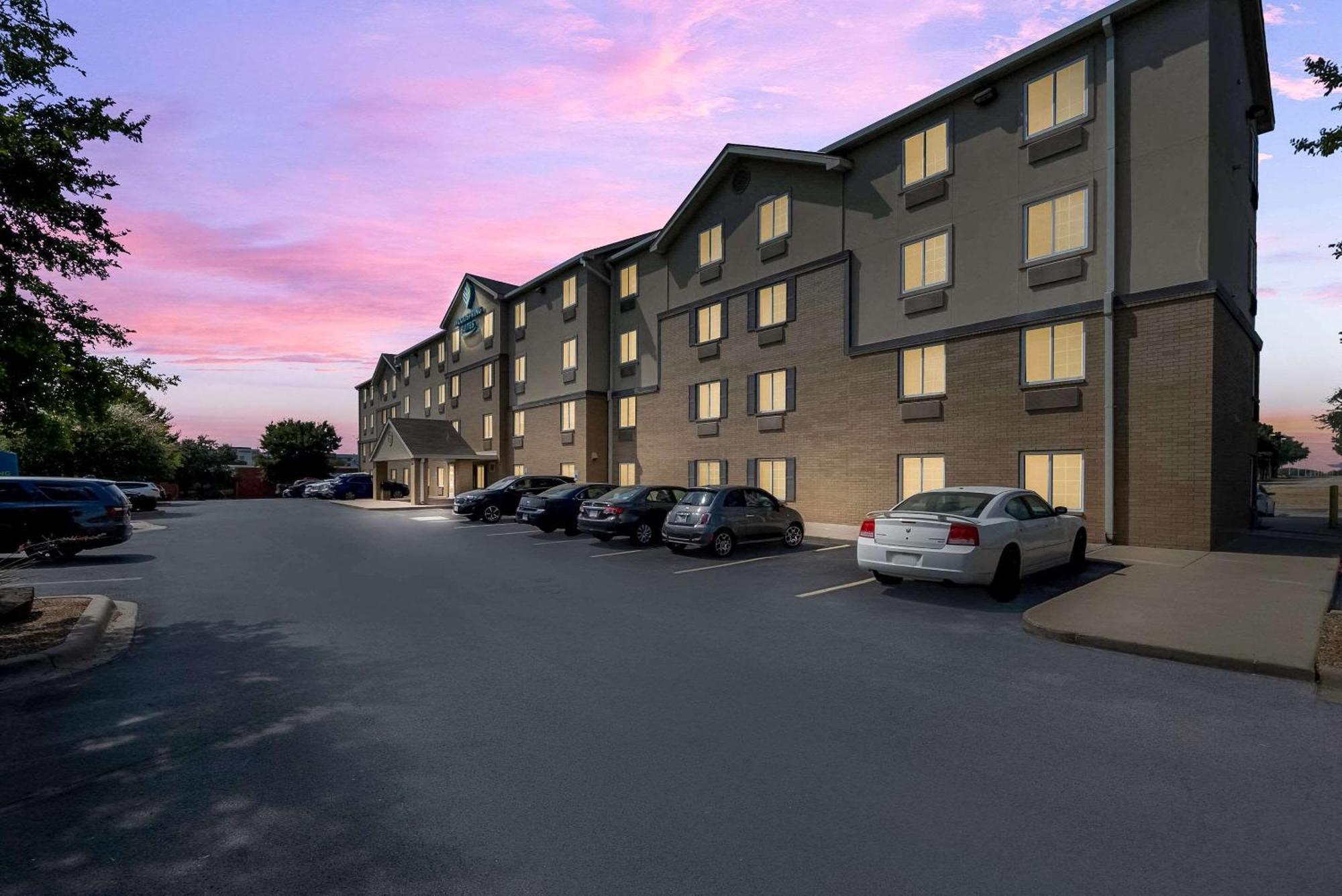 Woodspring Suites Fort Worth Fossil Creek エクステリア 写真