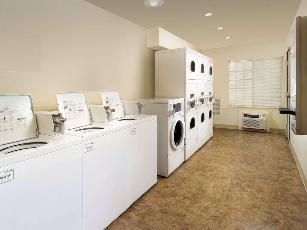 Woodspring Suites Fort Worth Fossil Creek 設備 写真